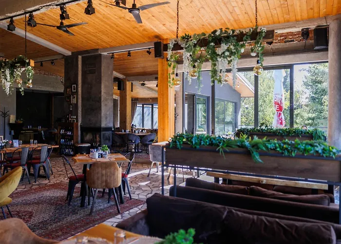 Хотел Forest View *